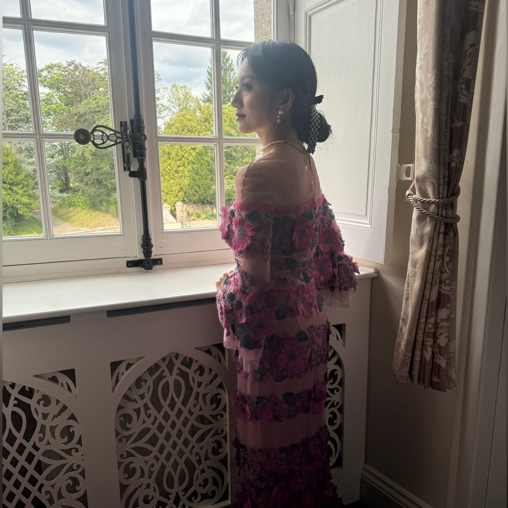 Marchesa Notte: 3D flower midi dress